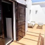 Beautiful And Luxurious With Heated Pool And Free Wi-fi In Playa Blanca. * Playa Blanca (Lanzarote)
