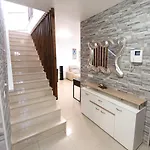 Villa Beautiful And Luxurious With Heated Pool And Free Wi-fi In Playa Blanca. *