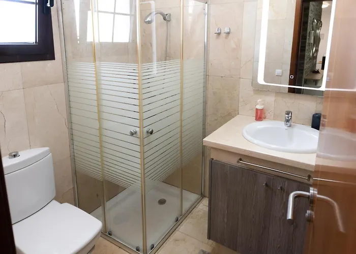 Villa Beautiful And Luxurious With Heated Pool And Free Wi-fi In Playa Blanca.